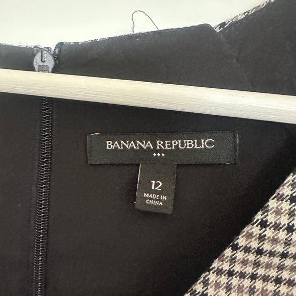 Banana Republic Black and White Checkered Midi Dress - Picture 2 of 3